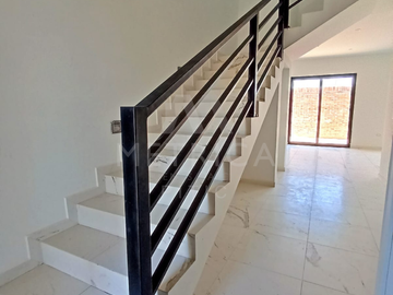 CASA EN VENTA ALTOZANO RESIDENCIAL, HERMOSILLO SONORA.