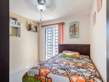 CASA EN VENTA EN XOCHITEPEC, A LA ALTURA DEL WTC DE MORELOS. ALBERCAS, 3 RECÁMARAS Y AMENIDADES.