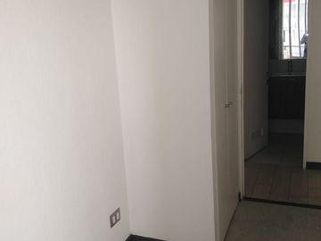 Venta Depto. 2 Dorm, 1 baño, Bodega y Estacionamiento La Florida $81.000.000