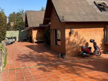 Vendo Propiedad Sector Las Pircas Peñalolen 5d/4d