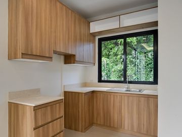 Brand New 3 Storey Townhouse in Teacher's Village, Quezon City