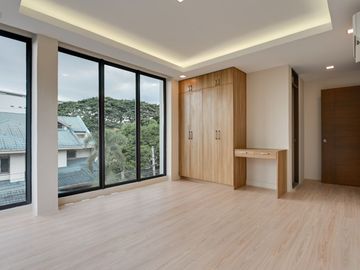 Brand New 3 Storey Townhouse in Teacher's Village, Quezon City