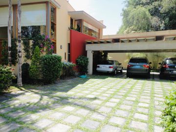 Bella residencia en La Planicie