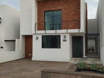 CASA EN VENTA  EN MORELIA MICHOACÀN MÈXICO
