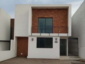 CASA EN VENTA  EN MORELIA MICHOACÀN MÈXICO