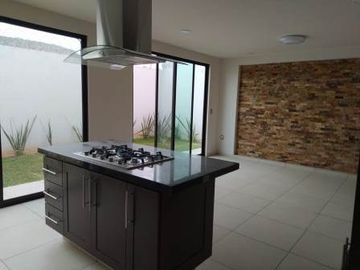 CASA EN VENTA  EN MORELIA MICHOACÀN MÈXICO