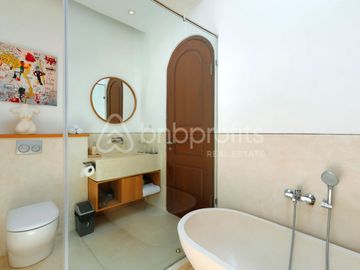 Stunning Tropical 1 Bedroom Pererenan Villa for Sale Leasehold