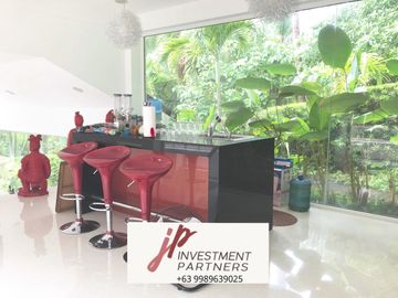 Sprawling Luxurious 5 Bedroom Vacation Home House and Lot for Sale Las Haciendas Laurel Batangas