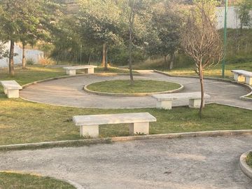 HERMOSA CASA RESINDECIAL DEL LAGO, AIRE ACONDICIONADO, MUROS ANTI RUIDO