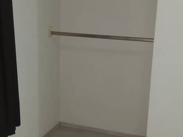 HERMOSA CASA RESINDECIAL DEL LAGO, AIRE ACONDICIONADO, MUROS ANTI RUIDO