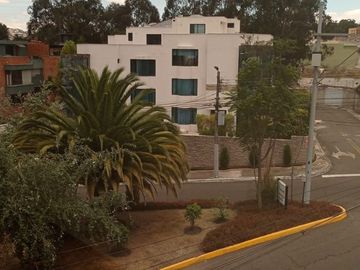Triplex de venta amplio e iluminado departamento 4d, El Condado, seguridad
