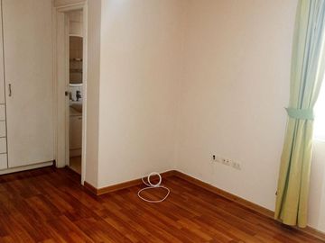 Triplex de venta amplio e iluminado departamento 4d, El Condado, seguridad