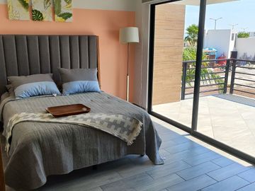 Venta de casa estilo contemporaneo en Aiyana, fraccionamiento Santa Fe en Xochitepec, Mor.