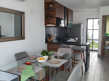 Venta de casa estilo contemporaneo en Aiyana, fraccionamiento Santa Fe en Xochitepec, Mor.