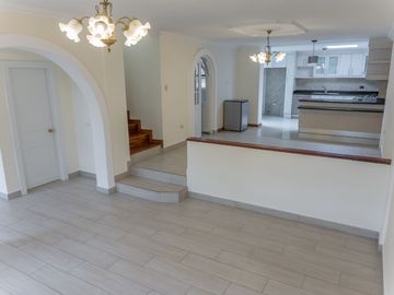 CASA DE VENTA EN VALLE DE LOS CHILLOS