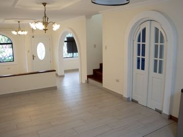 CASA DE VENTA EN VALLE DE LOS CHILLOS