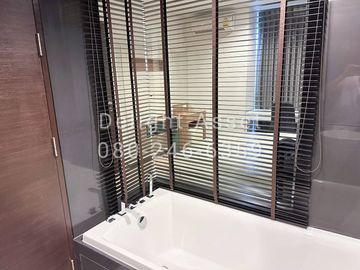 ++ For Sale ++ Rhythm Sathorn with River view! 45.09 sqm. North Building 19st floor, fully furnished BTS Saphan Taksin, Sathorn, Silom