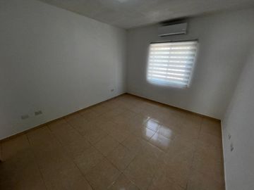 Casa en renta muy amplia en Villas del Mediterráneo