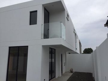 Hermosas Casas de Venta en urbanización en Zona Norte Portoviejo
