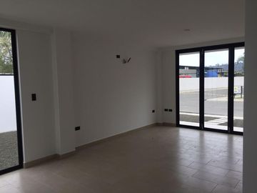 Hermosas Casas de Venta en urbanización en Zona Norte Portoviejo