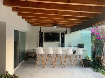 RENTA DE CASA SIN MUEBLES, UNA PLANTA