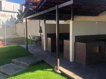 Casa en venta en coto en Av. Naciones Unidas