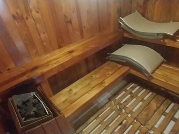 Venta de departamento amoblado en  la Gonzalez Suarez de 122 Metros, Sector Gonzalez Suarez