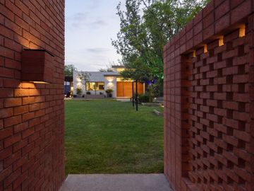 CASA DE LUJO EN VENTA EN PORTAL DEL NORTE