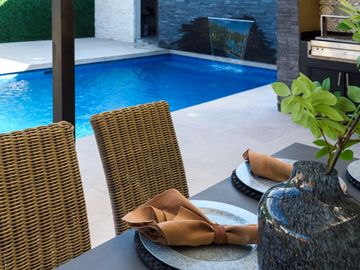 CASA DE LUJO EN VENTA EN PORTAL DEL NORTE