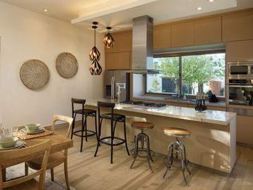 CASA DE LUJO EN VENTA EN PORTAL DEL NORTE