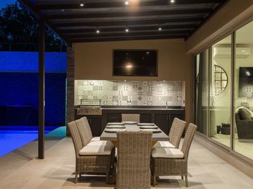CASA DE LUJO EN VENTA EN PORTAL DEL NORTE
