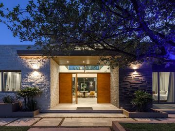 CASA DE LUJO EN VENTA EN PORTAL DEL NORTE