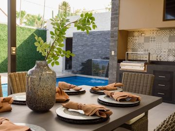 CASA DE LUJO EN VENTA EN PORTAL DEL NORTE