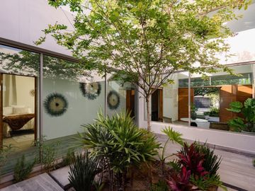 CASA DE LUJO EN VENTA EN PORTAL DEL NORTE