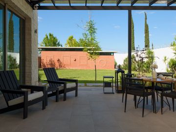 CASA DE LUJO EN VENTA EN PORTAL DEL NORTE