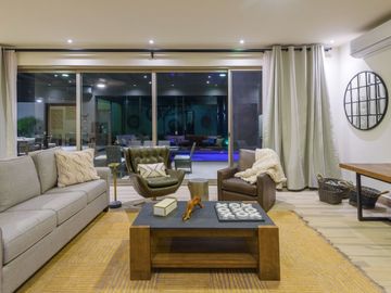 CASA DE LUJO EN VENTA EN PORTAL DEL NORTE