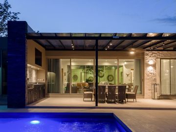 CASA DE LUJO EN VENTA EN PORTAL DEL NORTE