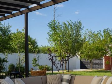 CASA DE LUJO EN VENTA EN PORTAL DEL NORTE