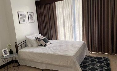 Prime Location, Premium Living! Rent this Fully Furnished 3 Bedroom at Three Central Makati. Enjoy Spacious Living with Top-notch Amenities. Call now!