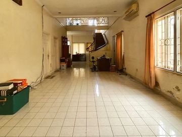 RUMAH SANGAT MENARIK at Jl CIKINI / MENTENG (ZONA KOMERSIAL)