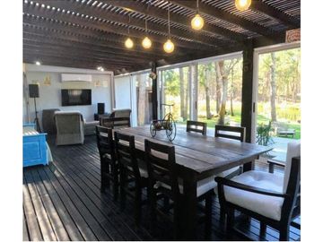 VENTA DE CASA EN VILLAROBLES - PARTIDO DE LA COSTA