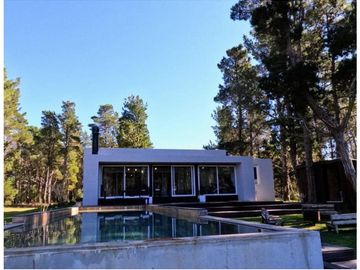 VENTA DE CASA EN VILLAROBLES - PARTIDO DE LA COSTA
