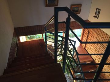 SE VENDE O ARRIENDA CASA CON TERRENO DE 60.000 M2,PLANO PISCINA POZO CASA PPAL DE DOS PISOS AVALUO FISCAL UF.14.450 VENTA UF 11.000  DORM.6  ARRIENDO $3.200.000