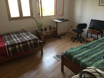 SE VENDE O ARRIENDA CASA CON TERRENO DE 60.000 M2,PLANO PISCINA POZO CASA PPAL DE DOS PISOS AVALUO FISCAL UF.14.450 VENTA UF 11.000  DORM.6  ARRIENDO $3.200.000