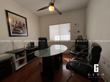 CASA EN VENTA EN LA CAÑADA CON PATIO MUY AMPLIO