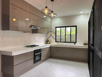 Brand new House and Lot for sale in Tagaytay
