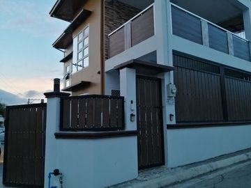 4BR House for Rent at Lipa City