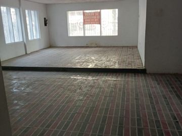 CASA LOTE EN VENTA BARRIO RESIDENCIAL CASTILLO GRANDE CERCA AL MAR .