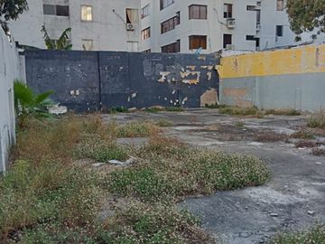 CASA LOTE EN VENTA BARRIO RESIDENCIAL CASTILLO GRANDE CERCA AL MAR .