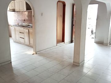 CASA LOTE EN VENTA BARRIO RESIDENCIAL CASTILLO GRANDE CERCA AL MAR .